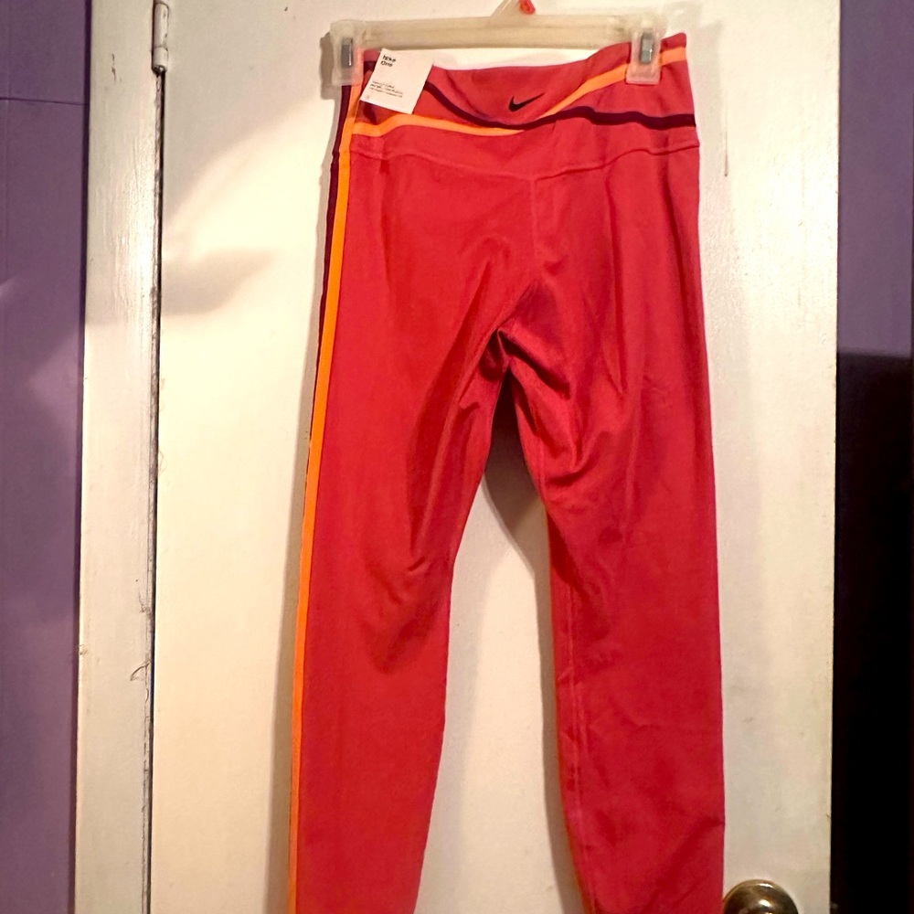 Nike One Dri Fit Tight Fit mid rise 7/8 leggings pink Small